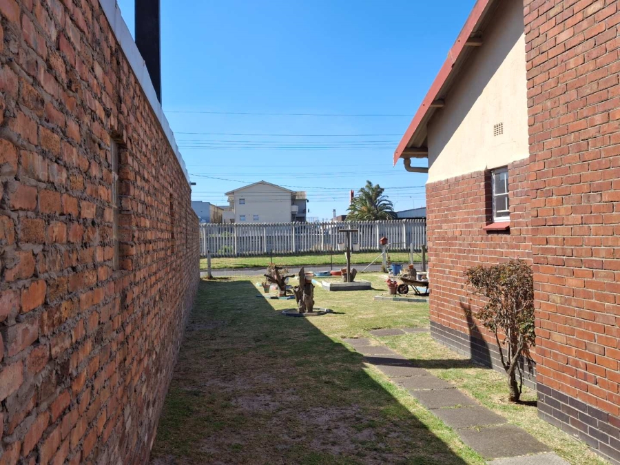 3 Bedroom Property for Sale in Ruyterwacht Western Cape